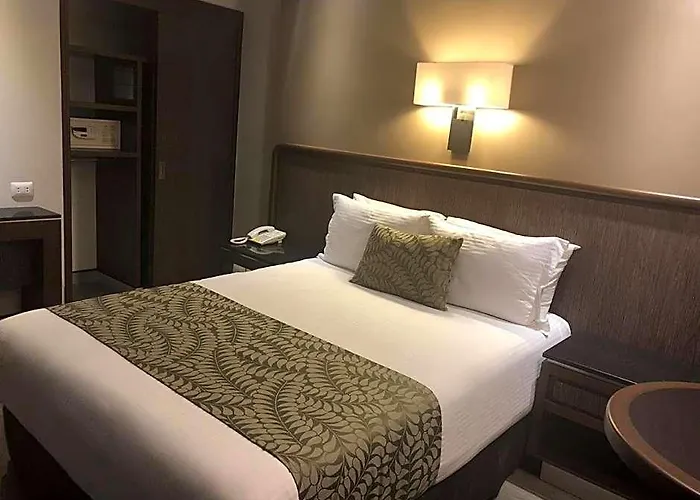 Metropol Hotel 4*