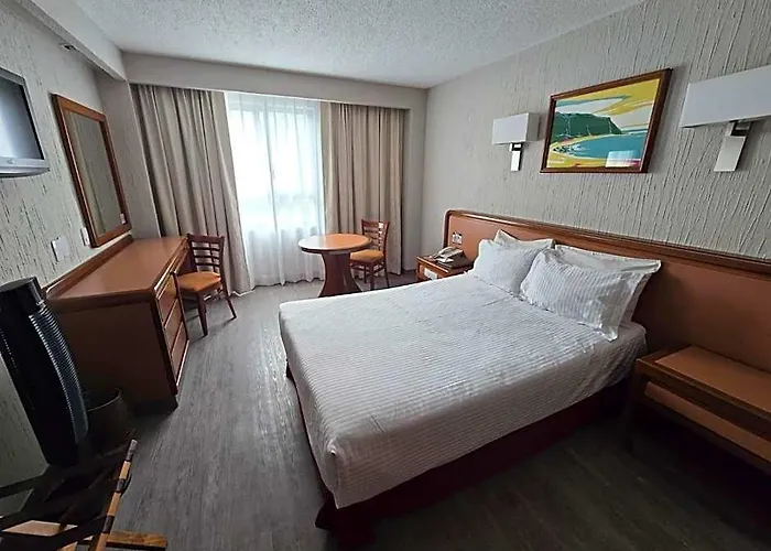 Metropol Hotel 4*